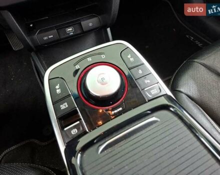 Синій Кіа Niro, об'ємом двигуна 0 л та пробігом 170 тис. км за 18300 $, фото 34 на Automoto.ua