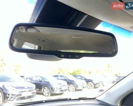 Синій Кіа Niro, об'ємом двигуна 0 л та пробігом 75 тис. км за 23900 $, фото 50 на Automoto.ua