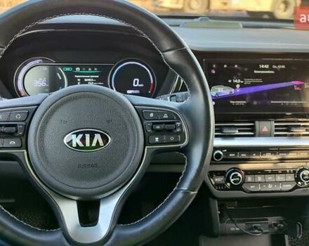 Синий Киа Niro, объемом двигателя 0 л и пробегом 104 тыс. км за 20800 $, фото 9 на Automoto.ua