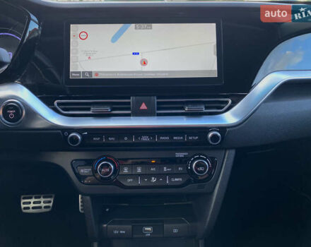 Синій Кіа Niro, об'ємом двигуна 0 л та пробігом 76 тис. км за 22900 $, фото 71 на Automoto.ua