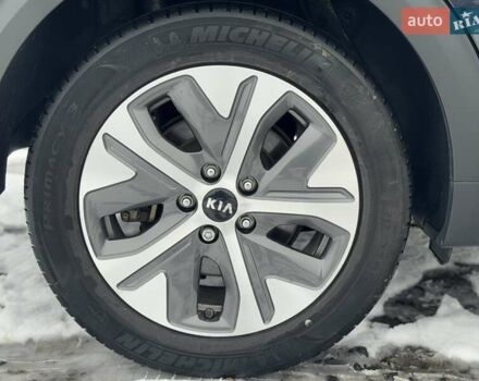 Синій Кіа Niro, об'ємом двигуна 0 л та пробігом 134 тис. км за 19300 $, фото 30 на Automoto.ua