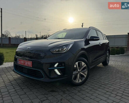 Синий Киа Niro, объемом двигателя 0 л и пробегом 156 тыс. км за 18900 $, фото 6 на Automoto.ua
