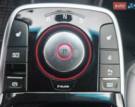 Синій Кіа Niro, об'ємом двигуна 0 л та пробігом 150 тис. км за 18000 $, фото 29 на Automoto.ua