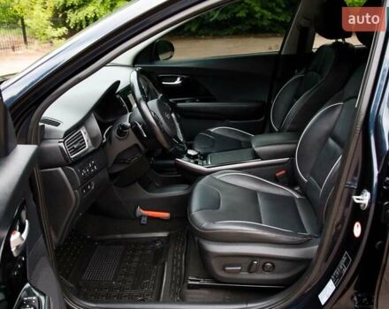 Синий Киа Niro, объемом двигателя 0 л и пробегом 99 тыс. км за 17950 $, фото 58 на Automoto.ua