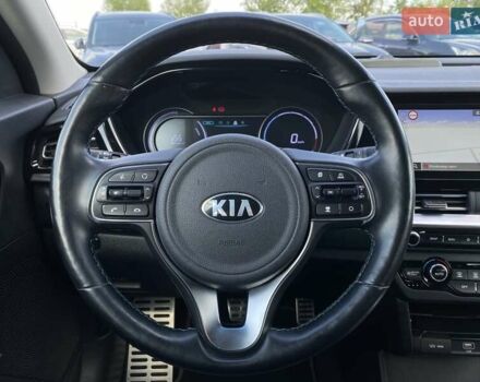 Синій Кіа Niro, об'ємом двигуна 0 л та пробігом 75 тис. км за 23900 $, фото 36 на Automoto.ua