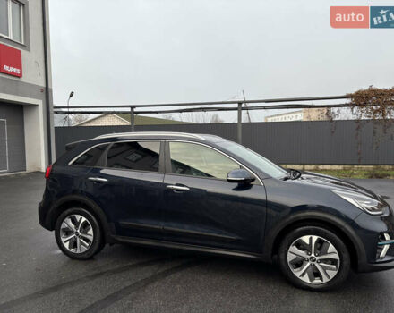 Синий Киа Niro, объемом двигателя 0 л и пробегом 101 тыс. км за 19900 $, фото 6 на Automoto.ua