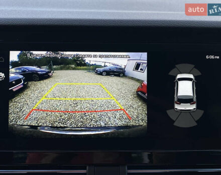 Синій Кіа Niro, об'ємом двигуна 0 л та пробігом 76 тис. км за 22900 $, фото 10 на Automoto.ua