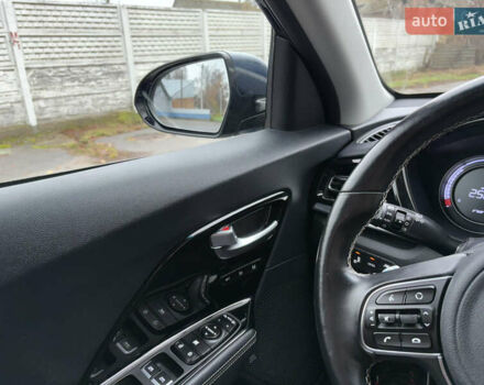 Синий Киа Niro, объемом двигателя 0 л и пробегом 115 тыс. км за 19900 $, фото 53 на Automoto.ua