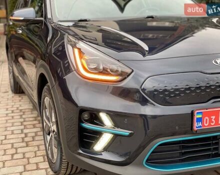 Синий Киа Niro, объемом двигателя 0 л и пробегом 126 тыс. км за 19200 $, фото 1 на Automoto.ua