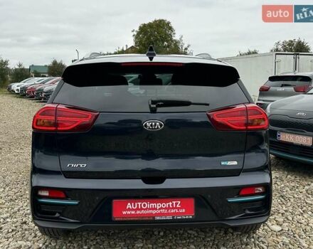 Синий Киа Niro, объемом двигателя 0 л и пробегом 117 тыс. км за 19900 $, фото 24 на Automoto.ua