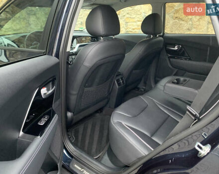 Синій Кіа Niro, об'ємом двигуна 0 л та пробігом 168 тис. км за 18400 $, фото 52 на Automoto.ua