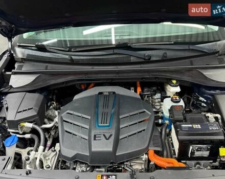 Синій Кіа Niro, об'ємом двигуна 0 л та пробігом 90 тис. км за 19989 $, фото 9 на Automoto.ua