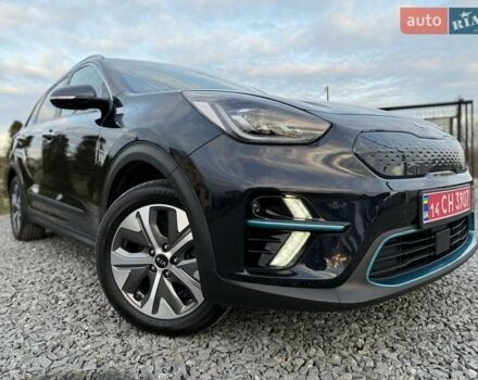 Синій Кіа Niro, об'ємом двигуна 0 л та пробігом 81 тис. км за 19350 $, фото 8 на Automoto.ua