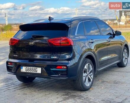 Синий Киа Niro, объемом двигателя 0 л и пробегом 130 тыс. км за 18888 $, фото 4 на Automoto.ua