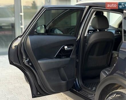 Синий Киа Niro, объемом двигателя 0 л и пробегом 90 тыс. км за 20800 $, фото 60 на Automoto.ua