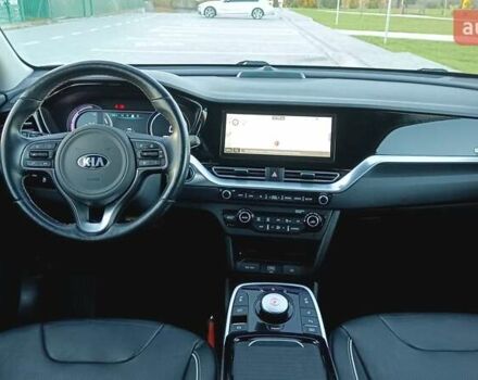 Киа Niro 2020 в Львове на Automoto.ua Синий Киа Niro, объемом двигателя 0 л и пробегом 149 тыс. км за 19900 $, фото 29 на Automoto.ua