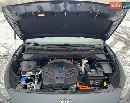 Синій Кіа Niro, об'ємом двигуна 0 л та пробігом 134 тис. км за 19300 $, фото 32 на Automoto.ua