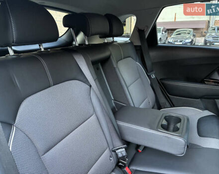 Киа Niro 2020 в Киеве на Automoto.ua Синий Киа Niro, объемом двигателя 0 л и пробегом 131 тыс. км за 17999 $, фото 40 на Automoto.ua