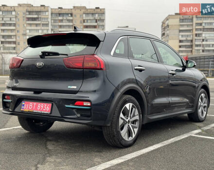 Синій Кіа Niro, об'ємом двигуна 0 л та пробігом 133 тис. км за 18900 $, фото 17 на Automoto.ua