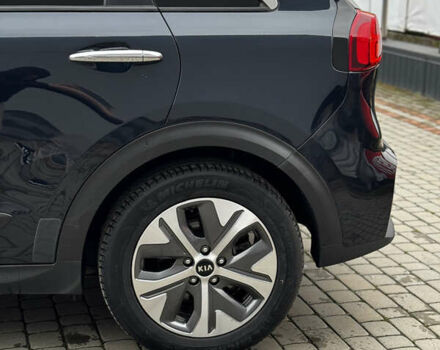 Синій Кіа Niro, об'ємом двигуна 0 л та пробігом 93 тис. км за 19999 $, фото 12 на Automoto.ua