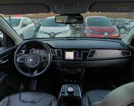 Синій Кіа Niro, об'ємом двигуна 0 л та пробігом 119 тис. км за 18455 $, фото 18 на Automoto.ua