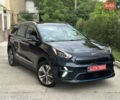 Синий Киа Niro, объемом двигателя 0 л и пробегом 82 тыс. км за 18700 $, фото 1 на Automoto.ua