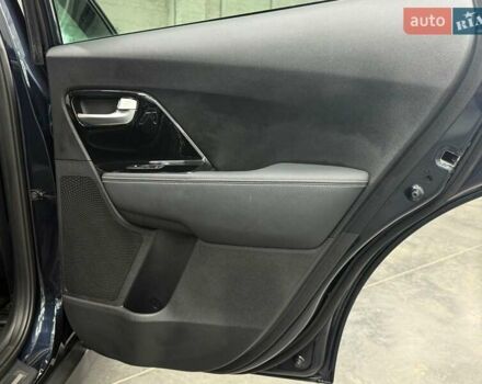 Синій Кіа Niro, об'ємом двигуна 0 л та пробігом 130 тис. км за 19071 $, фото 29 на Automoto.ua