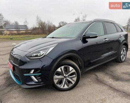 Синий Киа Niro, объемом двигателя 0 л и пробегом 155 тыс. км за 19900 $, фото 3 на Automoto.ua