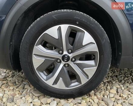 Синий Киа Niro, объемом двигателя 0 л и пробегом 72 тыс. км за 21700 $, фото 24 на Automoto.ua