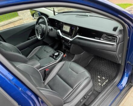 Синій Кіа Niro, об'ємом двигуна 0 л та пробігом 56 тис. км за 16000 $, фото 7 на Automoto.ua