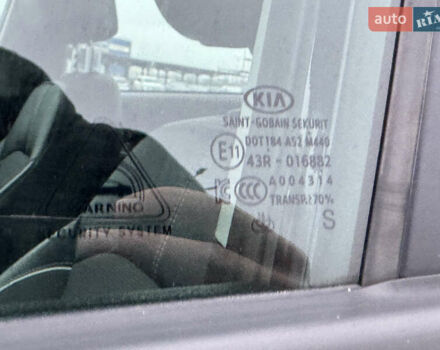 Синій Кіа Niro, об'ємом двигуна 0 л та пробігом 133 тис. км за 18900 $, фото 68 на Automoto.ua