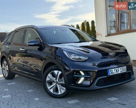 Синий Киа Niro, объемом двигателя 0 л и пробегом 78 тыс. км за 20950 $, фото 5 на Automoto.ua