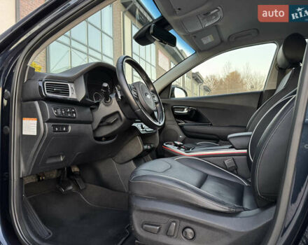 Синий Киа Niro, объемом двигателя 0 л и пробегом 142 тыс. км за 17500 $, фото 50 на Automoto.ua