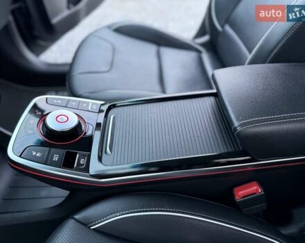 Синій Кіа Niro, об'ємом двигуна 0 л та пробігом 81 тис. км за 19350 $, фото 56 на Automoto.ua