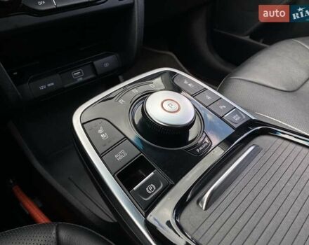 Синій Кіа Niro, об'ємом двигуна 0 л та пробігом 97 тис. км за 21950 $, фото 47 на Automoto.ua