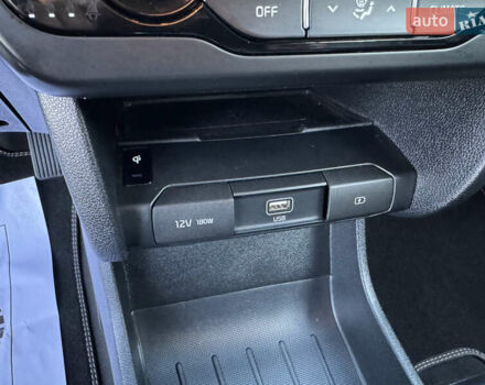 Синий Киа Niro, объемом двигателя 0 л и пробегом 138 тыс. км за 17800 $, фото 50 на Automoto.ua