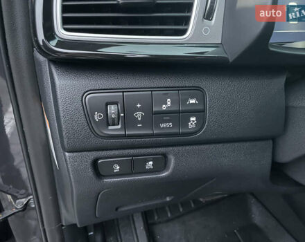 Синій Кіа Niro, об'ємом двигуна 0 л та пробігом 139 тис. км за 18500 $, фото 21 на Automoto.ua