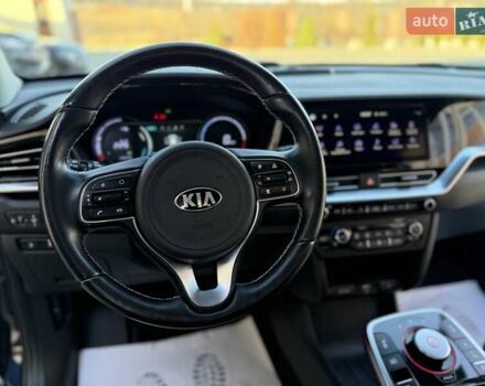 Синий Киа Niro, объемом двигателя 0 л и пробегом 78 тыс. км за 20950 $, фото 60 на Automoto.ua