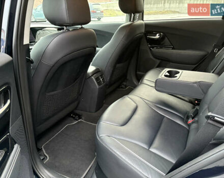 Синий Киа Niro, объемом двигателя 0 л и пробегом 101 тыс. км за 19900 $, фото 41 на Automoto.ua
