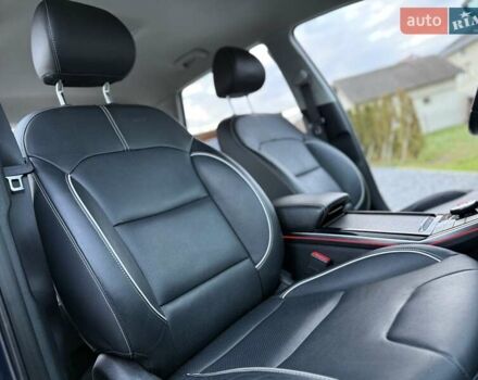 Синій Кіа Niro, об'ємом двигуна 0 л та пробігом 81 тис. км за 19350 $, фото 82 на Automoto.ua