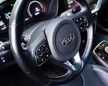 Киа Niro 2020 в Львове на Automoto.ua Синий Киа Niro, объемом двигателя 0 л и пробегом 135 тыс. км за 19870 $, фото 13 на Automoto.ua