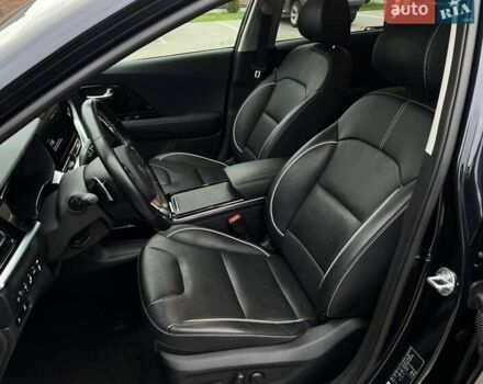 Синій Кіа Niro, об'ємом двигуна 0 л та пробігом 156 тис. км за 19300 $, фото 9 на Automoto.ua