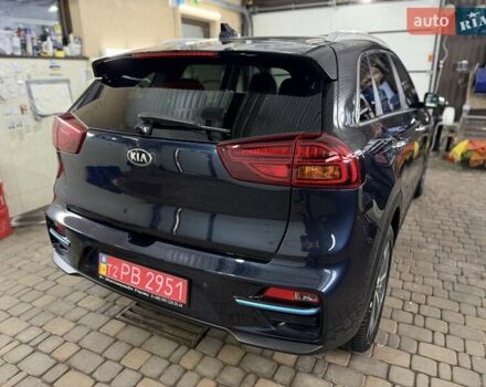 Синій Кіа Niro, об'ємом двигуна 0 л та пробігом 144 тис. км за 18799 $, фото 9 на Automoto.ua