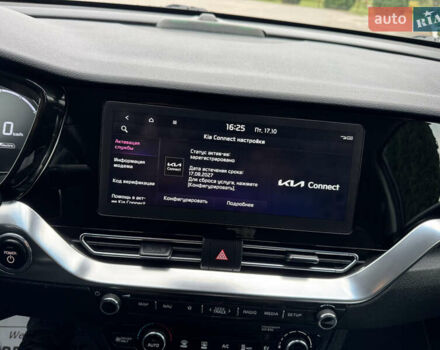 Синий Киа Niro, объемом двигателя 0 л и пробегом 156 тыс. км за 18900 $, фото 41 на Automoto.ua