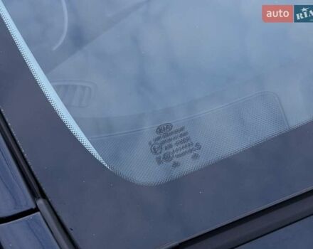 Синій Кіа Niro, об'ємом двигуна 0 л та пробігом 81 тис. км за 19350 $, фото 45 на Automoto.ua