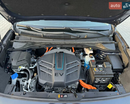 Синий Киа Niro, объемом двигателя 0 л и пробегом 130 тыс. км за 18900 $, фото 50 на Automoto.ua