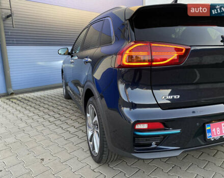 Синій Кіа Niro, об'ємом двигуна 0 л та пробігом 105 тис. км за 20300 $, фото 8 на Automoto.ua