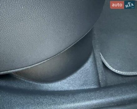 Синий Киа Niro, объемом двигателя 0 л и пробегом 138 тыс. км за 18350 $, фото 122 на Automoto.ua