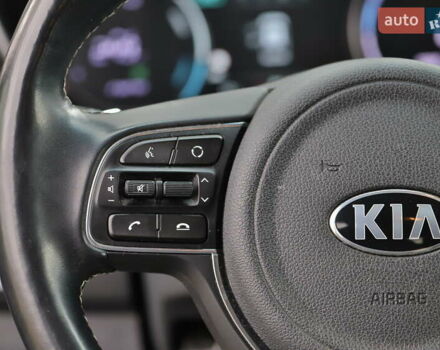 Синий Киа Niro, объемом двигателя 0 л и пробегом 131 тыс. км за 19500 $, фото 24 на Automoto.ua