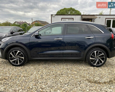 Синій Кіа Niro, об'ємом двигуна 0 л та пробігом 138 тис. км за 21200 $, фото 19 на Automoto.ua